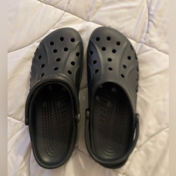 Men’s black crocs - Picture 3 of 5